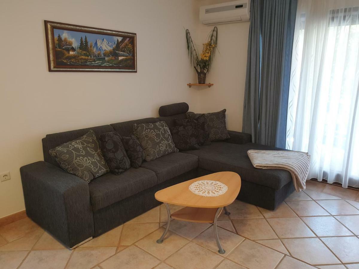 Apartmenthaus Fa Rovinj Extérieur photo